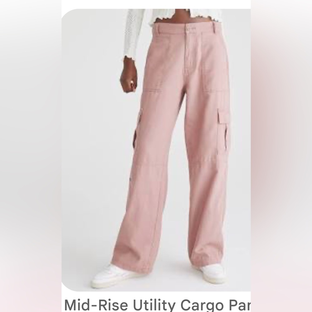 Aeropostale Pink Cargo Pants
